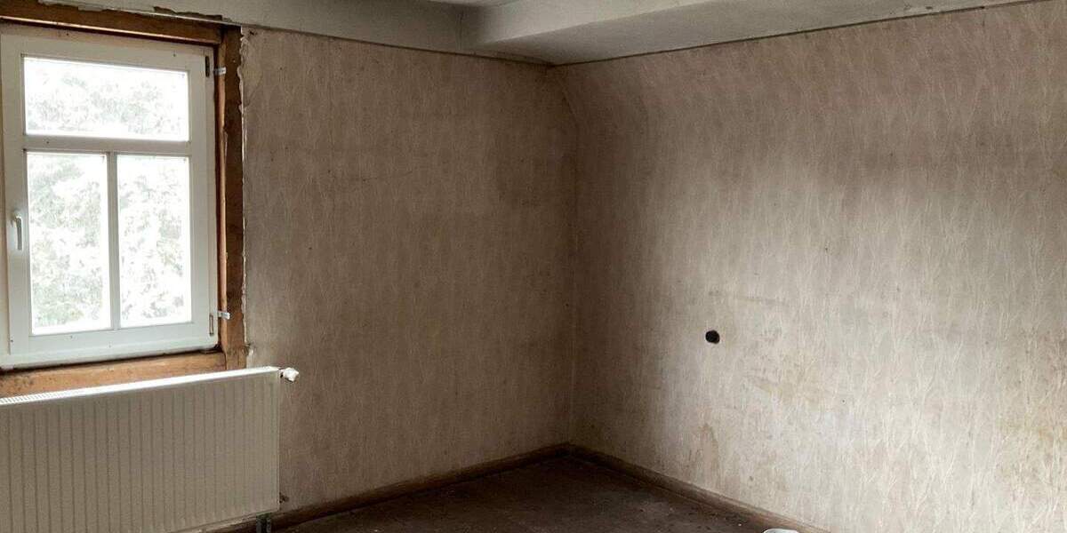 Mehrfamilienhaus, Wohnhaus Straufhain Streufdorf - 8 Zimmer, 220 m&sup2;, 195.000&euro; | Angebot:25733252
