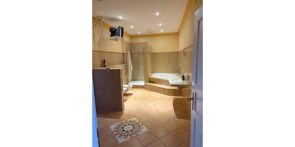 helle und großzügige 4-Zimmerwohnung 4 zimmer