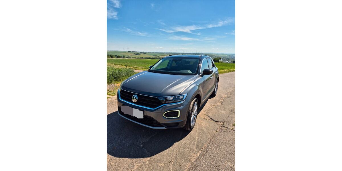 VW T-Roc 124.906 km 19.499 &euro; Kriegsfeld 67819