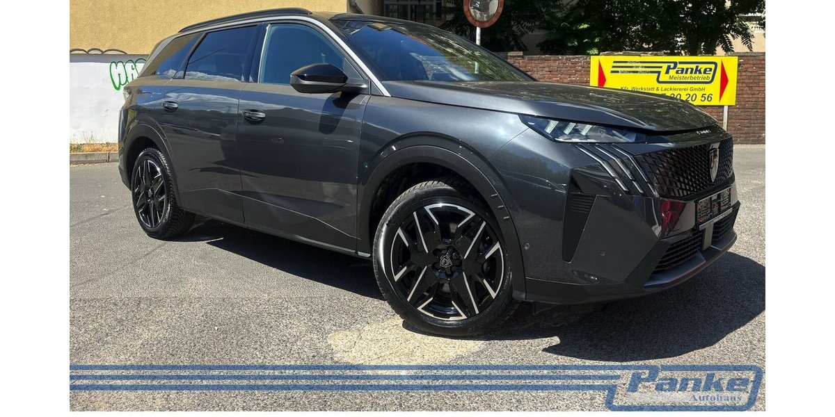 Peugeot 5008 Hybrid 136 GT 7 Sitzer Panorama 22.659 km 31.990 &euro; Berlin 13187