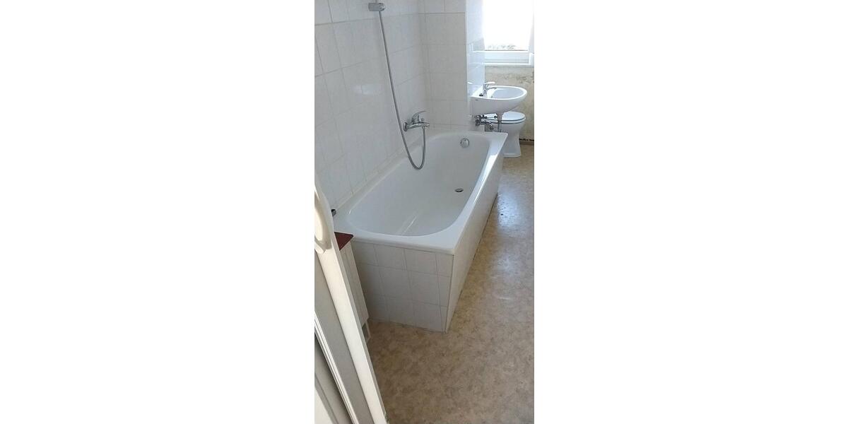 Etagenwohnung Huy - 3 Zimmer, 55 m&sup2;, 300&euro; | Angebot:26626150