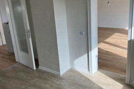 Wohnung Lohmar - 3.5 Zimmer, 95 m&sup2;, 1.015&euro; | Angebot:26279667