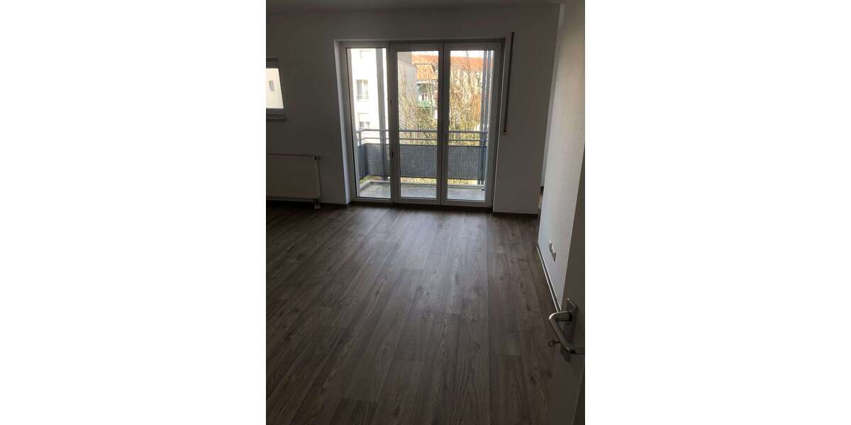 Etagenwohnung Dresden Mickten - 2 Zimmer, 66 m&sup2;, 627&euro; | Angebot:26858070