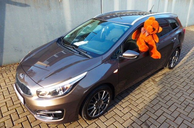 Kia ceed Sportswagon 50.700 km 10.703 &euro; Kreuztal-Krombach 57223