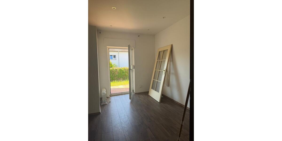 Einfamilienhaus Losheim am See - 8 Zimmer, 220 m&sup2;, 140.000&euro; | Angebot:26716120