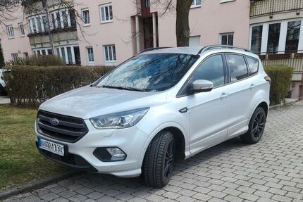 Ford Kuga 32.000 km 15.500 &euro; Unterschleißheim 85716