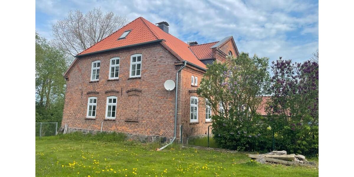 Bauernhaus, Landhaus Lüdersdorf - 14 Zimmer, 340 m&sup2;, 290.000&euro; | Angebot:26770326