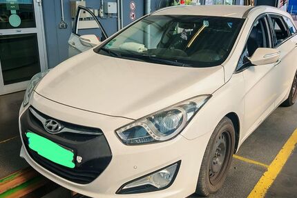 Hyundai i40 199.999 km 6.950 &euro; Bensheim 64625