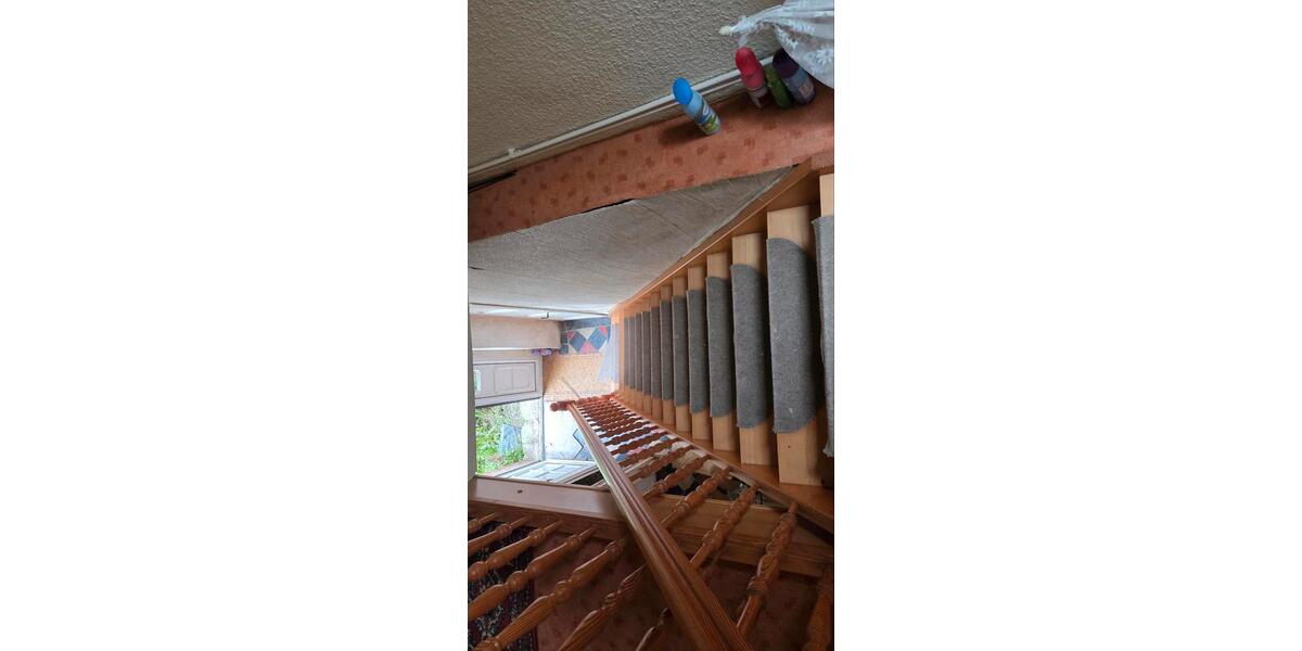 Reihenhaus Hettstedt - 3 Zimmer, 130 m&sup2;, 35.000&euro; | Angebot:27126510