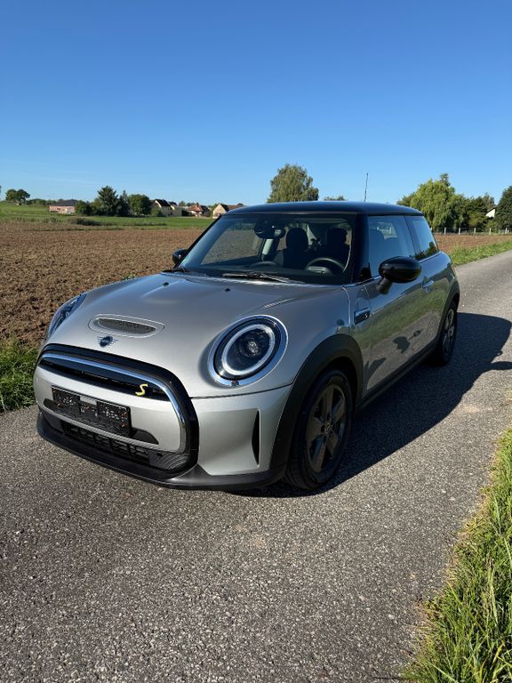 Cooper SE