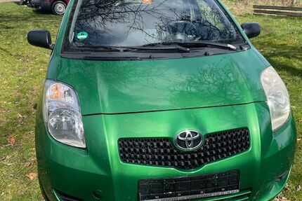 Toyota Yaris 192.000 km 1.250 &euro; Langerringen-Westerringen 86853