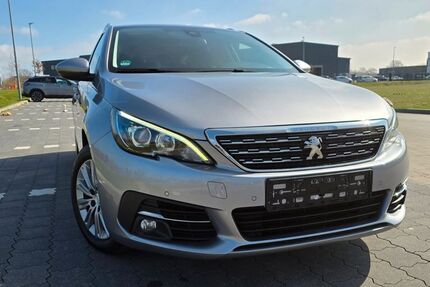 Peugeot 308 98.000 km 13.990 &euro; Ahrensburg 22926