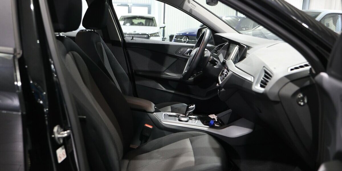 BMW 120d Advantage / LED / LIVE-COCKPIT-PRO+NAVI+ 98.000 km 20.991 &euro; Hamm 59077
