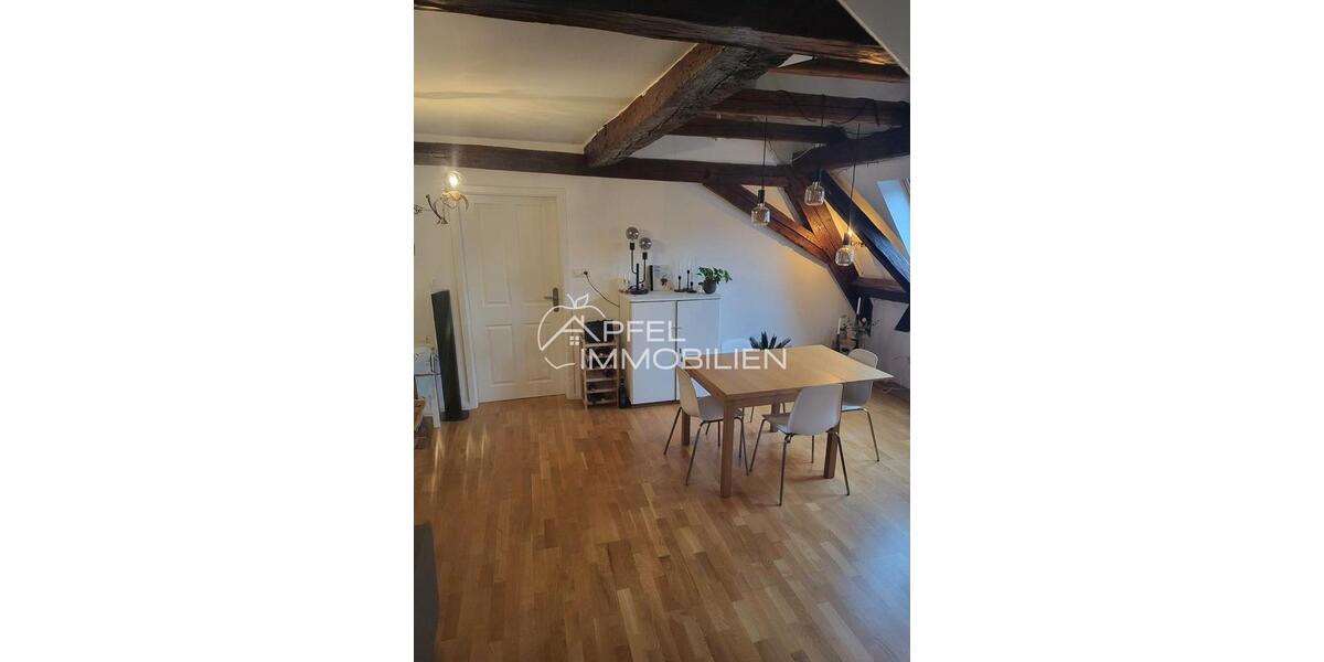 Dachgeschoßwohnung Ludwigsburg Eglosheim - 2.5 Zimmer, 80 m&sup2;, 1.200&euro; | Angebot:25507833