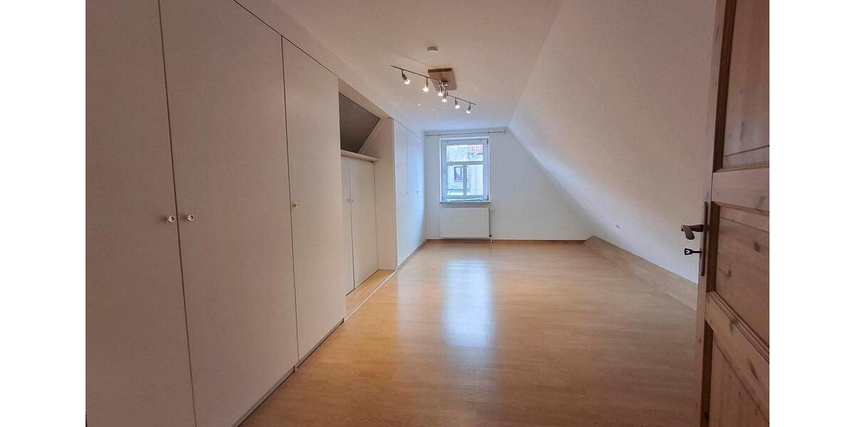 Einfamilienhaus Heide - 4 Zimmer, 120 m&sup2;, 1.250&euro; | Angebot:26122575