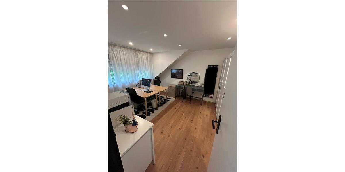 Dachgeschoßwohnung Leverkusen - 3 Zimmer, 76 m&sup2;, 300.000&euro; | Angebot:26703915