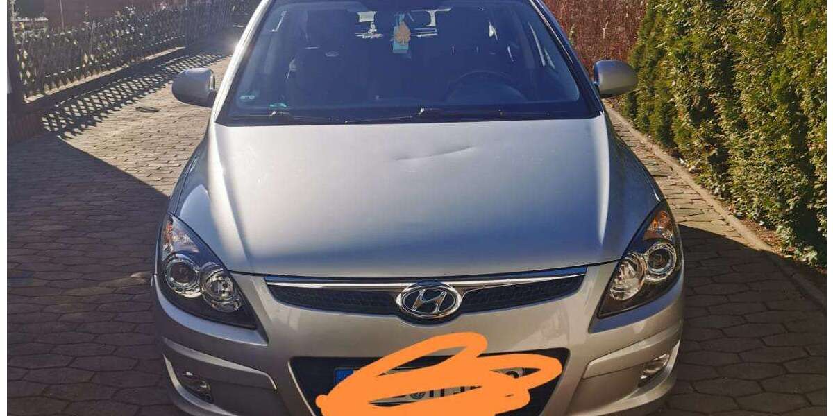 Hyundai i30 168.000 km 2.599 € Falkenstein 93167