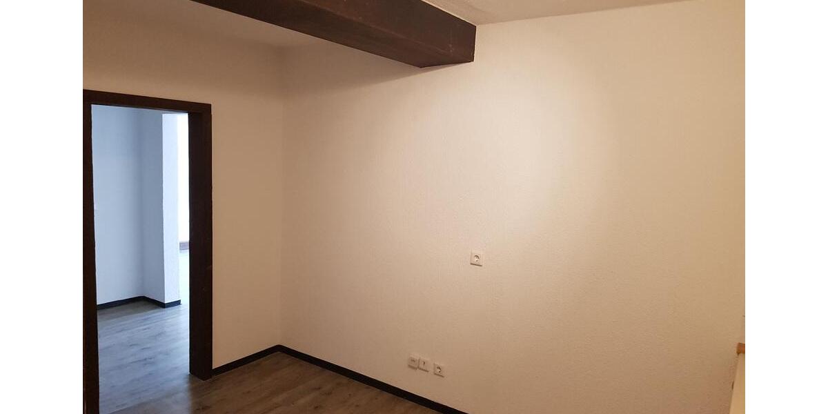 Etagenwohnung Neustadt in Sachsen - 2 Zimmer, 75 m&sup2;, 450&euro; | Angebot:26185908
