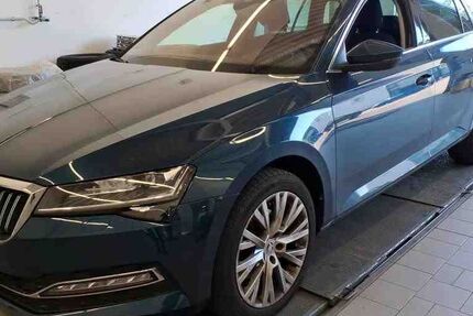 Skoda Superb 57.900 km 26.840 € Wackersdorf 92442