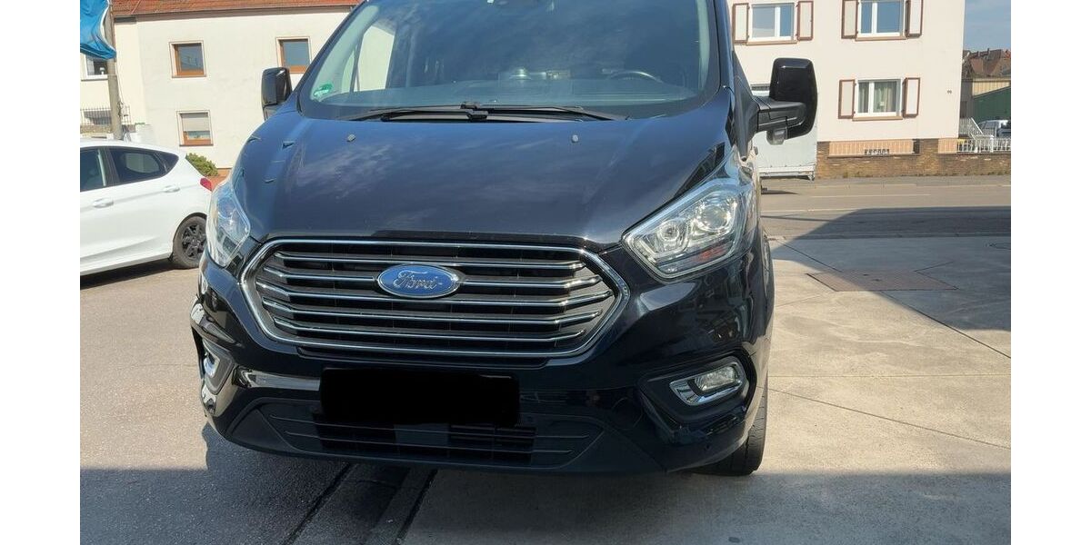 Ford Tourneo Custom 134.005 km 15.700 &euro; Augsburg 86150