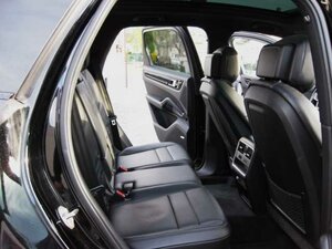 Porsche Cayenne Plug-In-Hybrid Top Ausst.Mod.2022 156.000 km 43.999 &euro; Biebesheim 64584