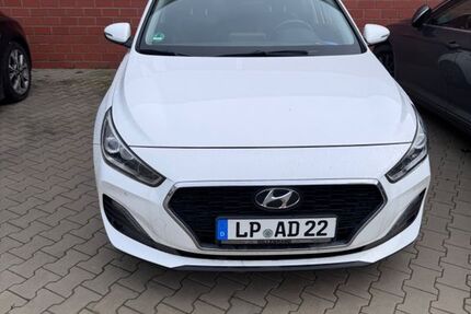Hyundai i30 96.600 km 14.900 &euro; Effeln, Anröchte 59609