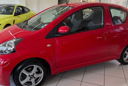 Toyota Aygo (X) 81.550 km 6.500 &euro; NEU ISENBURG 63263