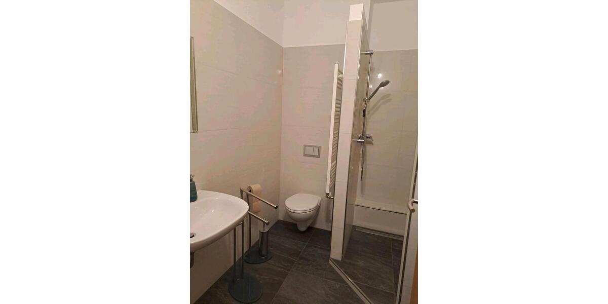 Einfamilienhaus Neubiberg - 5 Zimmer, 145 m&sup2;, 1.400&euro; | Angebot:24820193