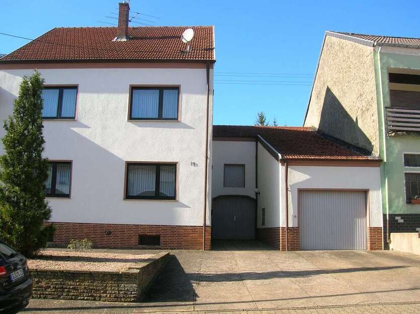 Haus zum Kaufen in Wallerfangen 230.000 € 136 m²