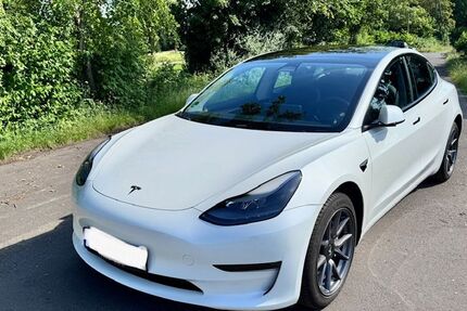 Tesla Model 3 32.000 km 31.890 &euro; Hennef 53773