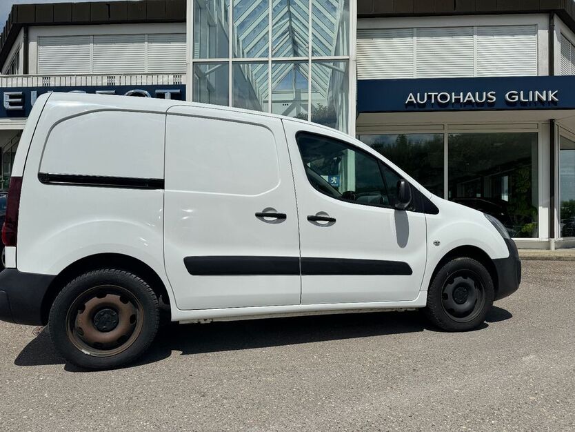 Peugeot Partner 66.900 km 13.900 € Burgau 89331