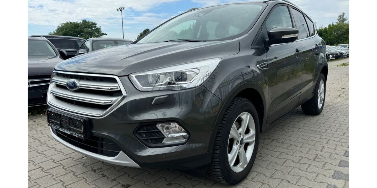 Ford Kuga 63.000 km 11.499 &euro; Oberkrämer 16727