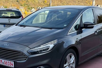 Ford S-Max 141.000 km 14.995 € Boppard 56154