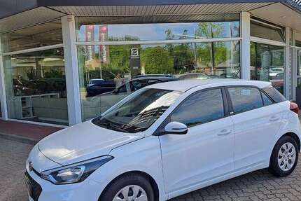 Hyundai i20 71.133 km 11.480 &euro; Sottrum 27367
