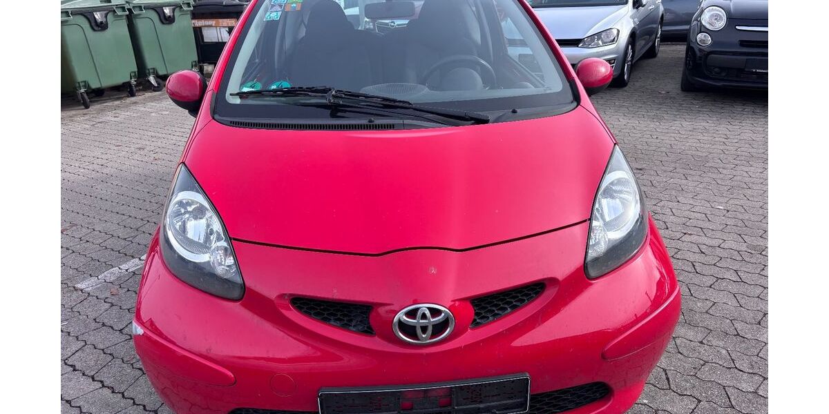 Toyota Aygo (X) 204.000 km 950 &euro; Garching bei München 85748