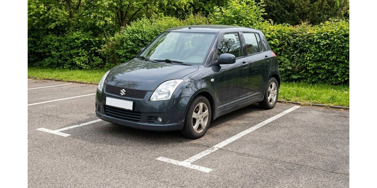 Suzuki Swift 155.965 km 2.250 &euro; Radebeul 01445