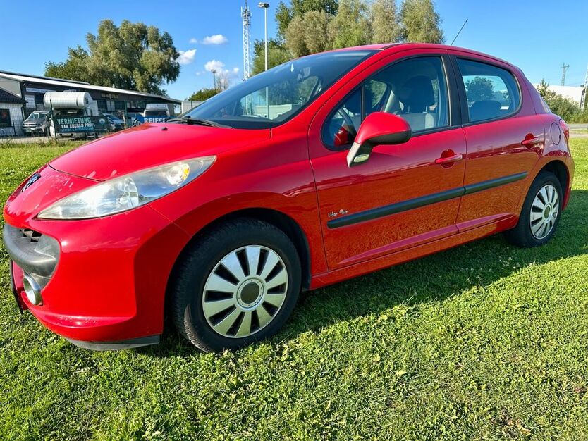 Peugeot 207 123.000 km 1.200 € Rostock 18147