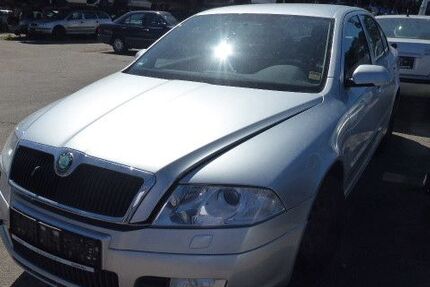 Skoda Octavia 215.000 km 999 &euro; Jaenschwalde 03197