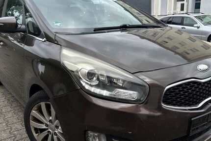 Kia Carens 216.458 km 3.390 &euro; Mönchengladbach 41063