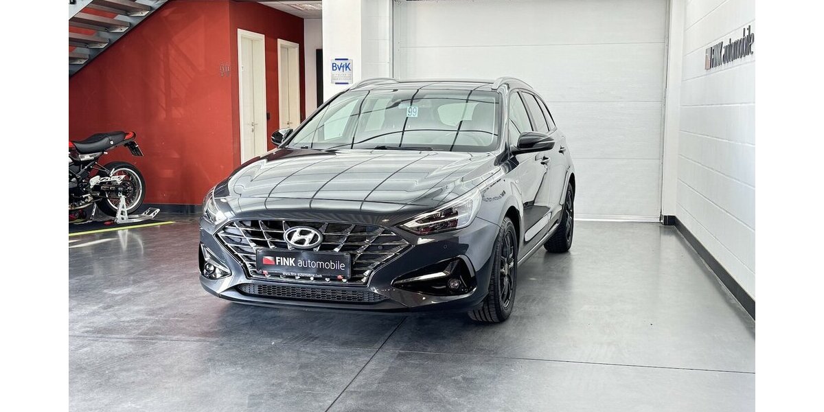 Hyundai i30 Kombi 1.6 T-GDI DCT CarPlay DAB CAM 48.794 km 17.890 &euro; Lich 35423
