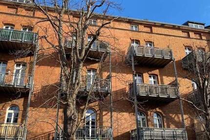 Großzügige 3(4) Zimmer DG Wohnung in der Wunderburg 4 zimmer