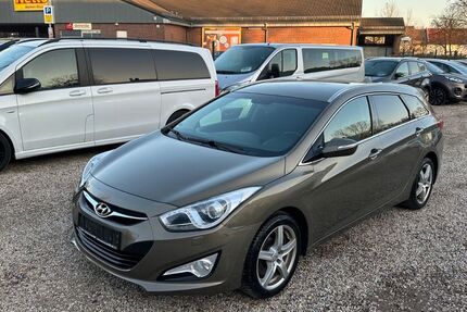 Hyundai i40 90.000 km 8.490 &euro; Berlin 13127