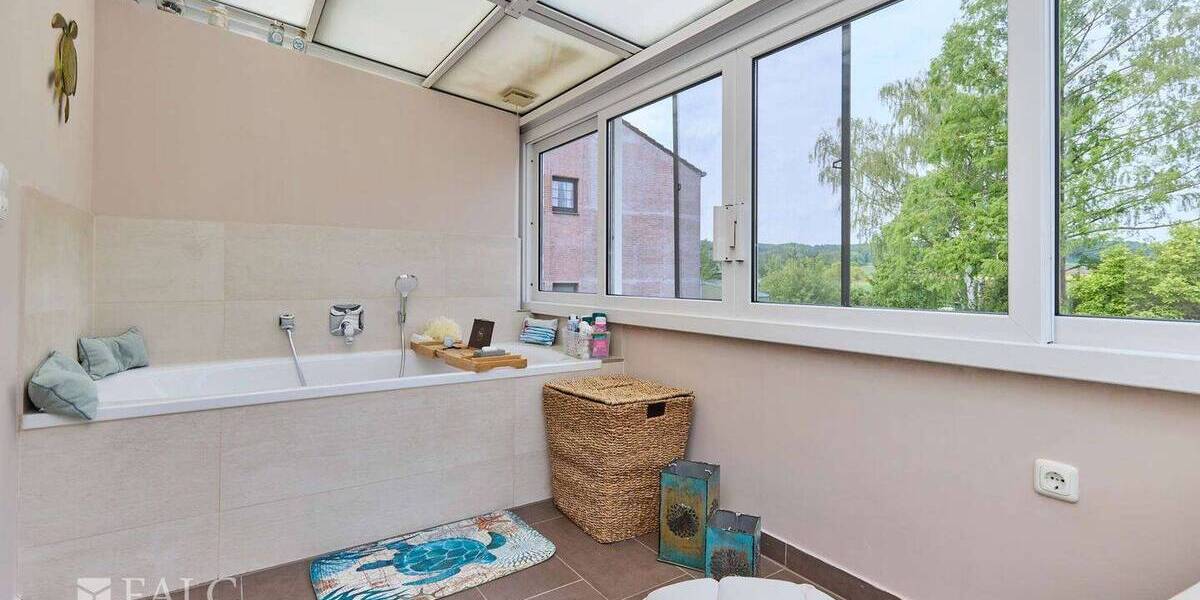 Einfamilienhaus Eschweiler Hastenrath - 4 Zimmer, 122 m&sup2;, 199.000&euro; | Angebot:26695180