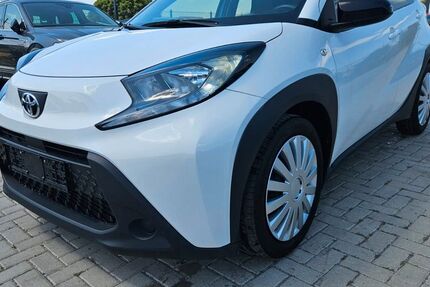 Toyota Aygo (X) 66.296 km 10.750 &euro; Calden 34379