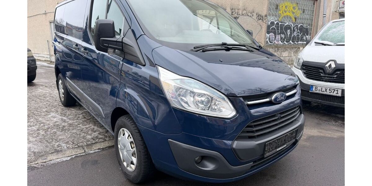 Ford Transit Custom 133.632 km 7.950 &euro; Berlin 13409