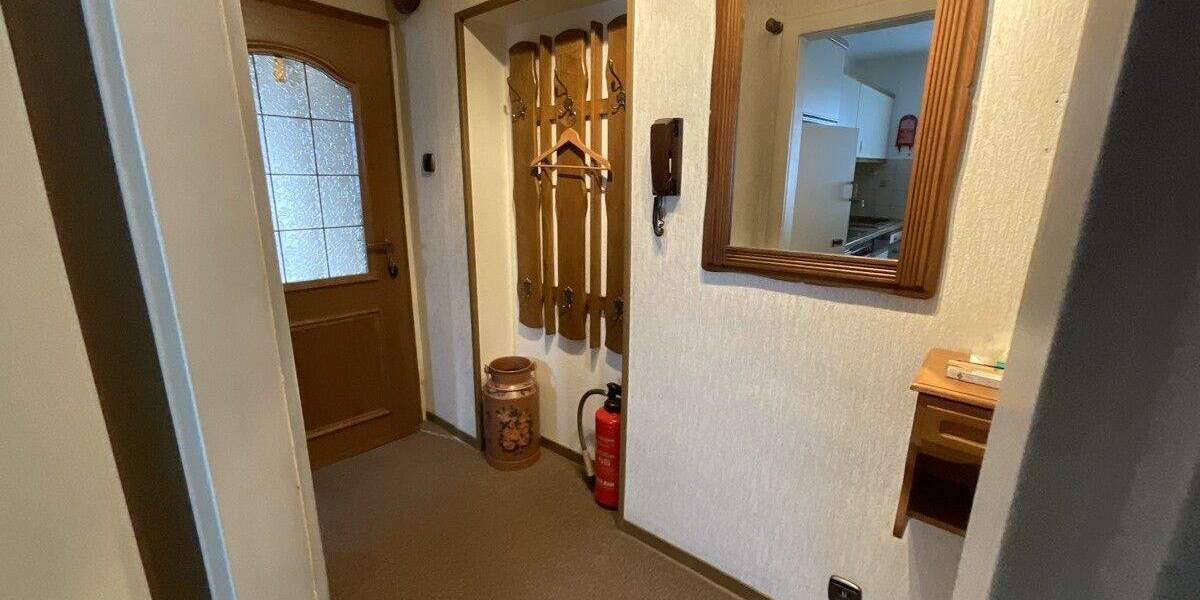 Doppelhaushälfte Villingen-Schwenningen Schwenningen - 9 Zimmer, 158 m&sup2;, 280.000&euro; | Angebot:25741648