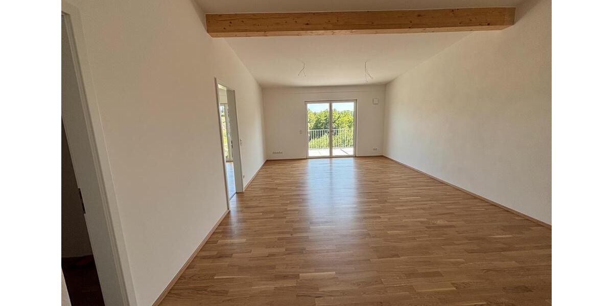 Dachgeschoßwohnung Tiefenbach - 2 Zimmer, 83 m&sup2;, 835&euro; | Angebot:26446476