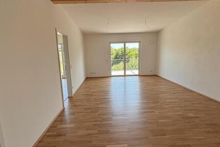 Wohnung Tiefenbach - 2 Zimmer, 83 m&sup2;, 835&euro; | Angebot:26446476