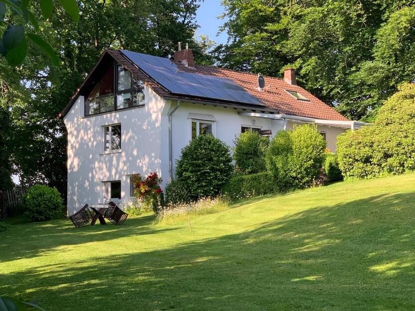 Traumhaftes EFH in top Lage mit parkähnlichem Grundstück