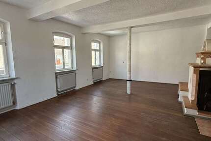 Haus Ottersheim - 7 Zimmer, 200 m&sup2;, 1.850&euro; | Angebot:27233690